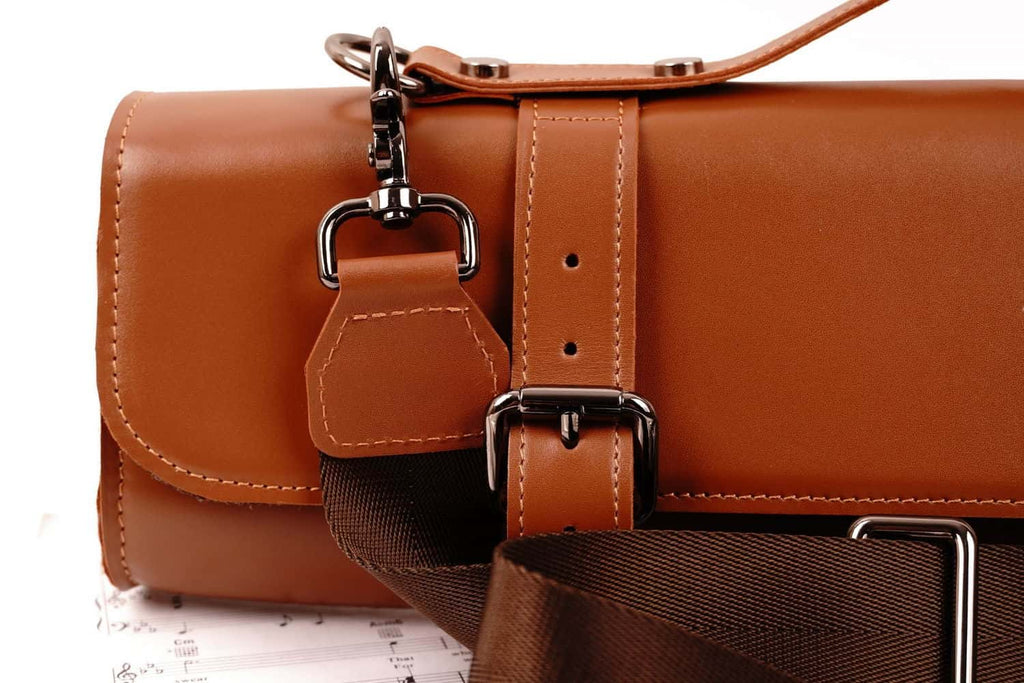 MG Leatherwork- Classic style, Detroit Leather, Rosa